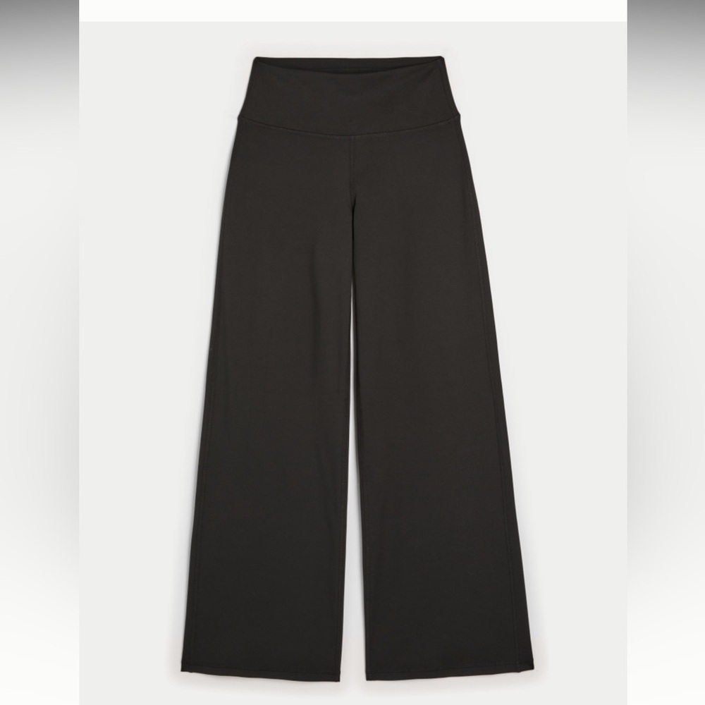 Gilly Hicks Active Recharge Wide-Leg Pants